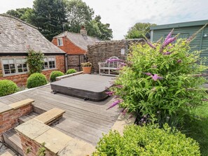 Terrace/patio - Jolls Cottage, Horncastle (Horncastle)
