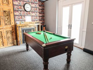 Games room - The Yellow House in Withernsea (Withernsea)