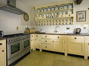 Dishwasher, high chair - The Rindle, Meerbrook (Leek)