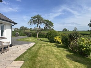 Terrace/patio - War Horse Valley Orchard View, Hatherleigh (Winkleigh)