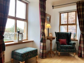 Interior - GLENMUIR COTTAGE, off-road parking, Dornoch (Dornoch)