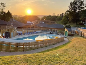 Pool - Lodge 32 - Cowslip, Chudleigh. (Newton Abbot)