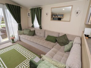 Living area - Homeslea 33 Millennium Gardens, Morpeth (Morpeth)