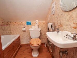 Shower - Valley View, Staithes (Saltburn-by-the-Sea)