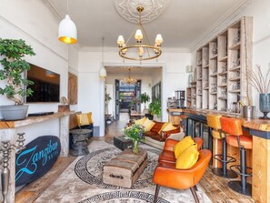 Bar (in der Unterkunft)