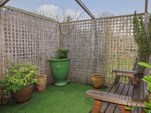 Property grounds - Melvill Lower Deck, Falmouth (Falmouth)