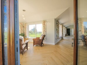 Interior - Garden Cottage, Cockshutt (Ellesmere)