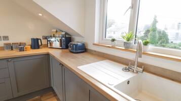 Dishwasher, highchair