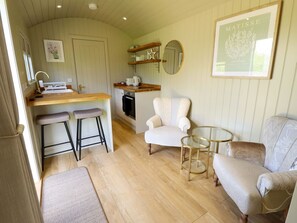 Interior - Charming Snowdrop Cottage in Waltham (Grimsby)