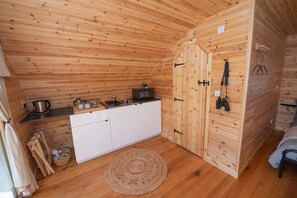 Private kitchen - Glamping Pod 2 Presence, 1 bed (Scarborough)