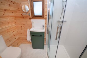 Shower - Glamping Pod 2 Presence, 1 bed (Scarborough)