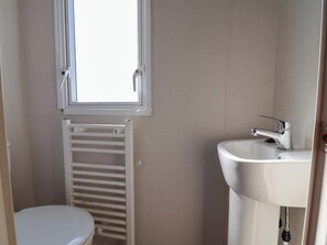 Shower - Golden Sands Kinmel Bay Retreat (Rhyl)