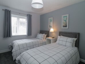 Room - Flat 5, Big Tree Holiday Flats, Paignton (Paignton)