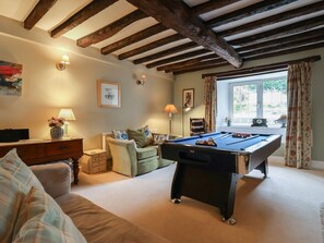 Games room - The Old Manor House, Lifton (Lifton)