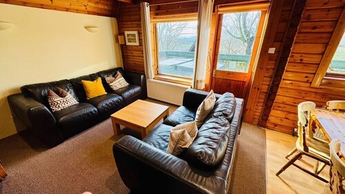 Tor View: Tranquil Retreat in Chudleigh