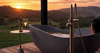 Silk & Oak – Peaceful Scenic Rim Retreat with Nature at Your Door