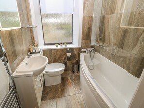 Shower - Geraldene, Holmfirth (Holmfirth)