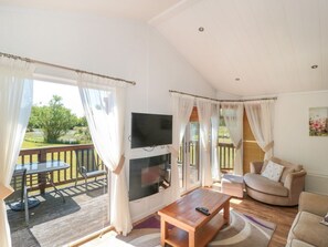 Living area - Bramley Lodge, Hewish (Weston-super-Mare)