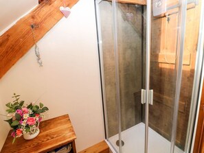 Shower - 1 Mill Farm Cottages, Narberth (Narberth)