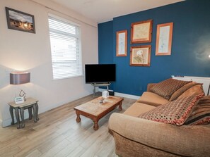 Living area - The Corner House, Londonderry, Northern Ireland (Londonderry)