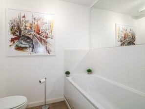 Shower - 7 Yarnfield Parkway, Stone (Stone)