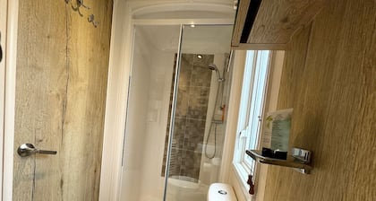 Hopton Lodge Retreat, Hopton-On-Sea