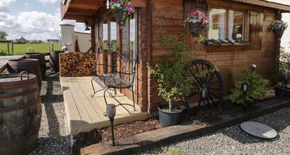 Rocky Ridge Cabin, Castlerock