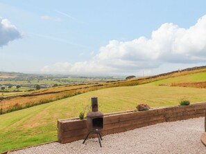 Property grounds - Bracken Hut at Copy House Hideaway, Earby (Barnoldswick)