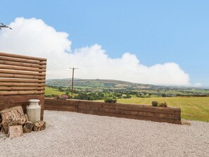 Property grounds - Bracken Hut at Copy House Hideaway, Earby (Barnoldswick)