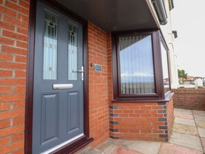 Exterior detail - Flat 1, Knott End-On-Sea. WiFi (Poulton-le-Fylde)