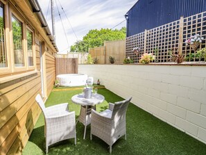 Outdoor dining - FAIRFIELD, Clee Hill (Ludlow)