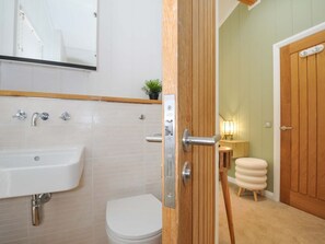 Shower - 6 Stonerush Valley, Lanreath (Looe)