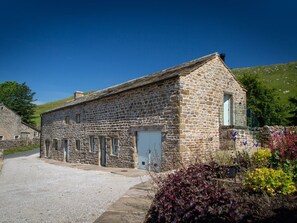 Exterior - The Barn at Amelia's Kitchen Retreat (Skipton)