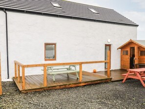 Outdoor dining - May's Cottage, Bushmills, County Antrim (Bushmills)