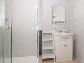 Shower - Southview Bungalow, Barmston (Barmston)