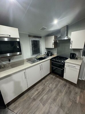 Private kitchen - Butlins Skegness Holiday Retreat (Skegness)