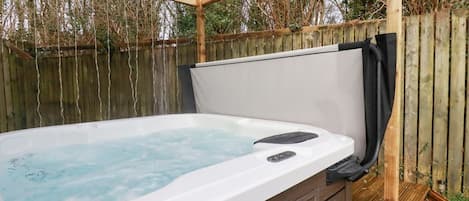 室外 SPA 浴池