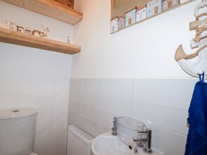 Shower - Poldam: A Charming Retreat in St Austell (St. Austell)