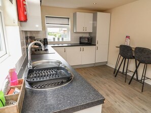 Private kitchen - James Ville Marina Lodge 13, Brigg (Brigg)