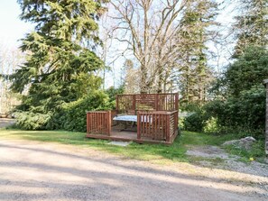 Outdoor dining - Courtyard Cottage, Forfar (Letham)