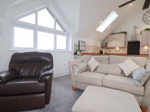 Living area - 33 Fordh Tobmen, St Agnes (St. Agnes)