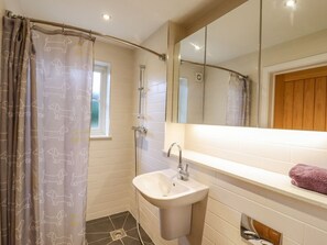 Shower - Fern Cottage, Elsworth, Cambridge (Cambridge)