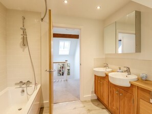 Shower - Fern Cottage, Elsworth, Cambridge (Cambridge)