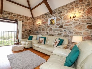 Living area - Sunnywell: A Charming Retreat (Bodmin)