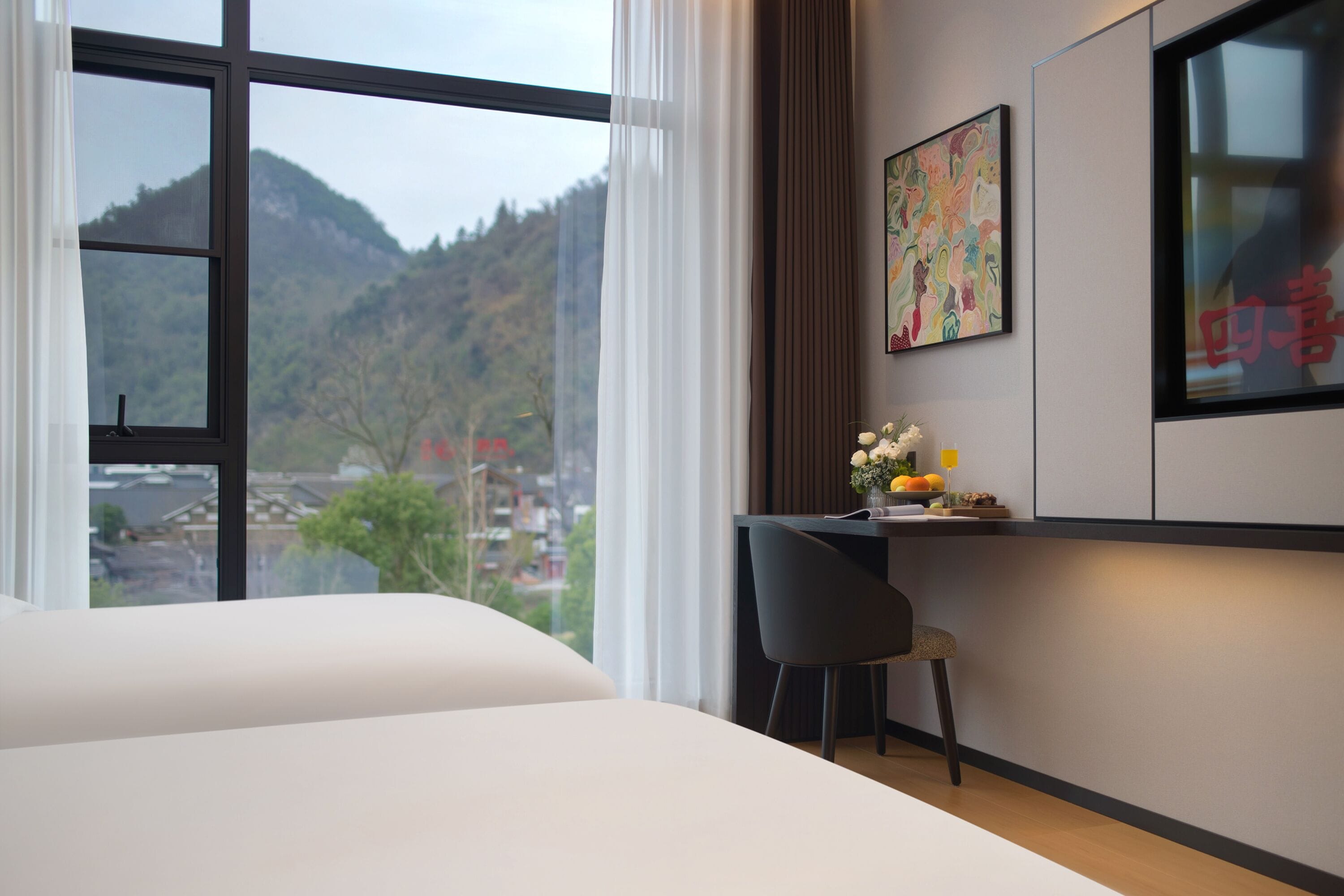Deluxe Double or Twin Room, Lake View | Desk, laptop workspace, blackout drapes, soundproofing