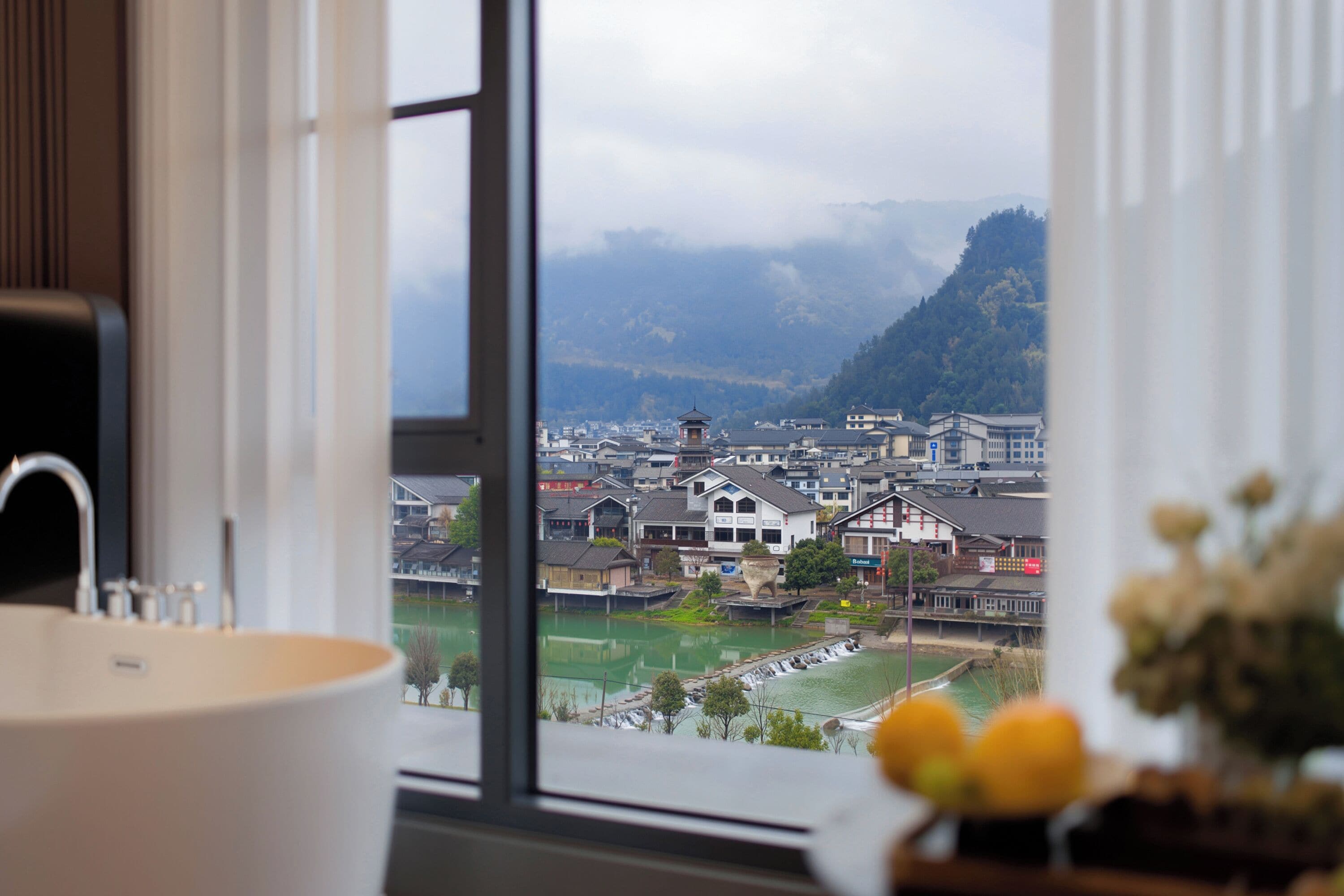 Luxury Double Room, Hill View | Interior