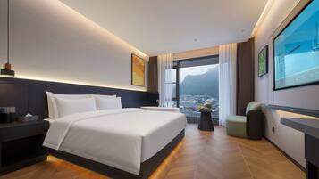 Luxury Double Room, Hill View | Desk, laptop workspace, blackout curtains, soundproofing