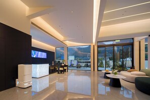 Lobby - Forest Oxygen Bar Resort Hotel (Zhangjiajie)