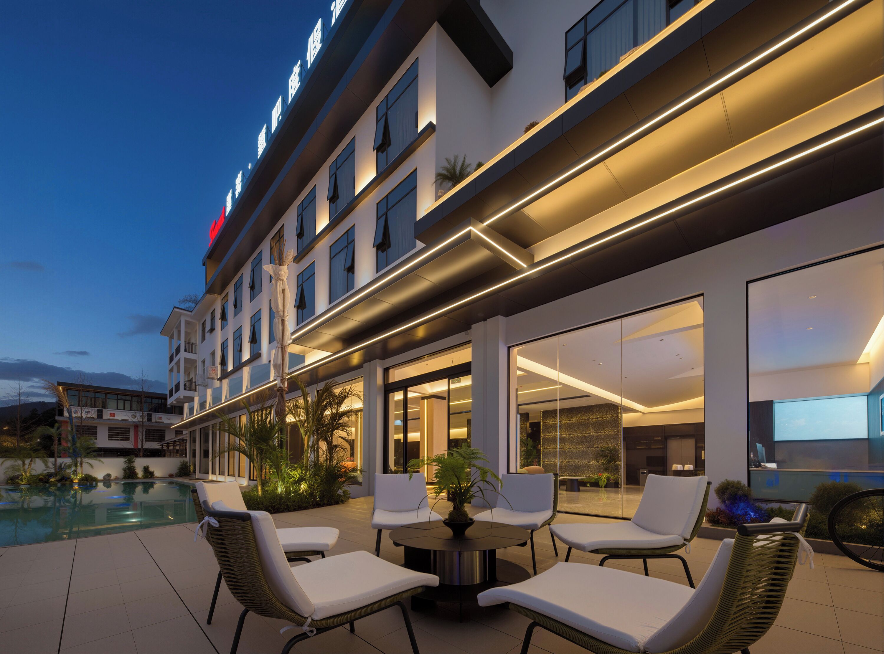 Outdoor pool, open 10:00 AM to 10:00 PM, pool loungers