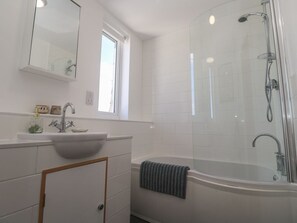 Shower - Charming Sea Holly Retreat in St Just (Penzance)